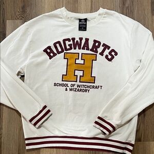 Wizarding World Harry Potter Hogwarts White and Maroon Top sweatshirt XL